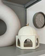 Quba Dome keramik lysestage – islamisk dekoration til Ramadan og Eid
Image 1 EN: Quba Dome ceramic candle holder – Islamic decoration for Ramadan and Eid