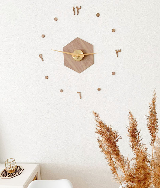 Exklusiv Väggklocka - Valnöt