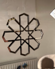 Geometrisk ophæng i solv som hængende dekoration i hjemmet