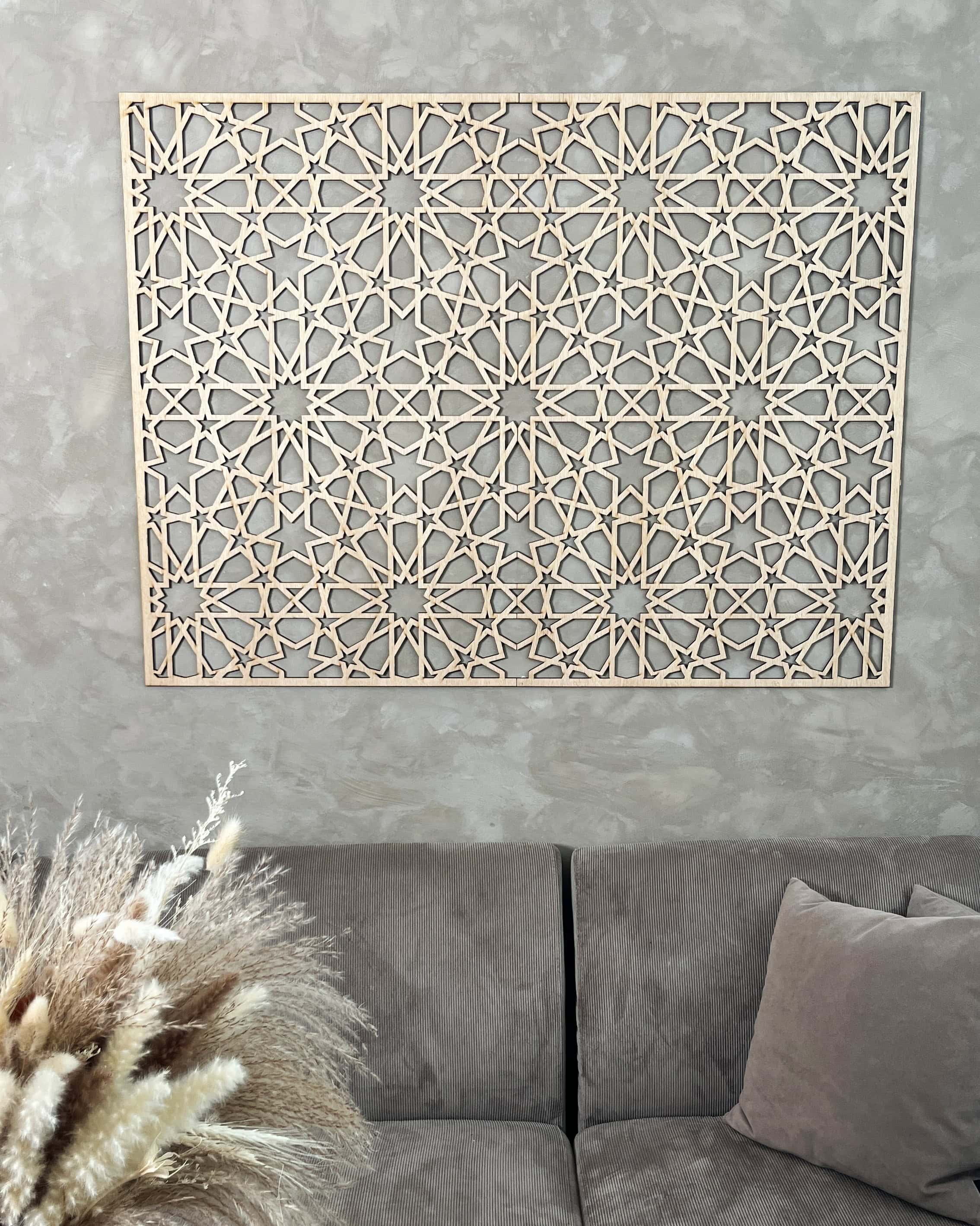Stort Makkah Statement Panel med islamisk geometrisk mønster monteret over sofa