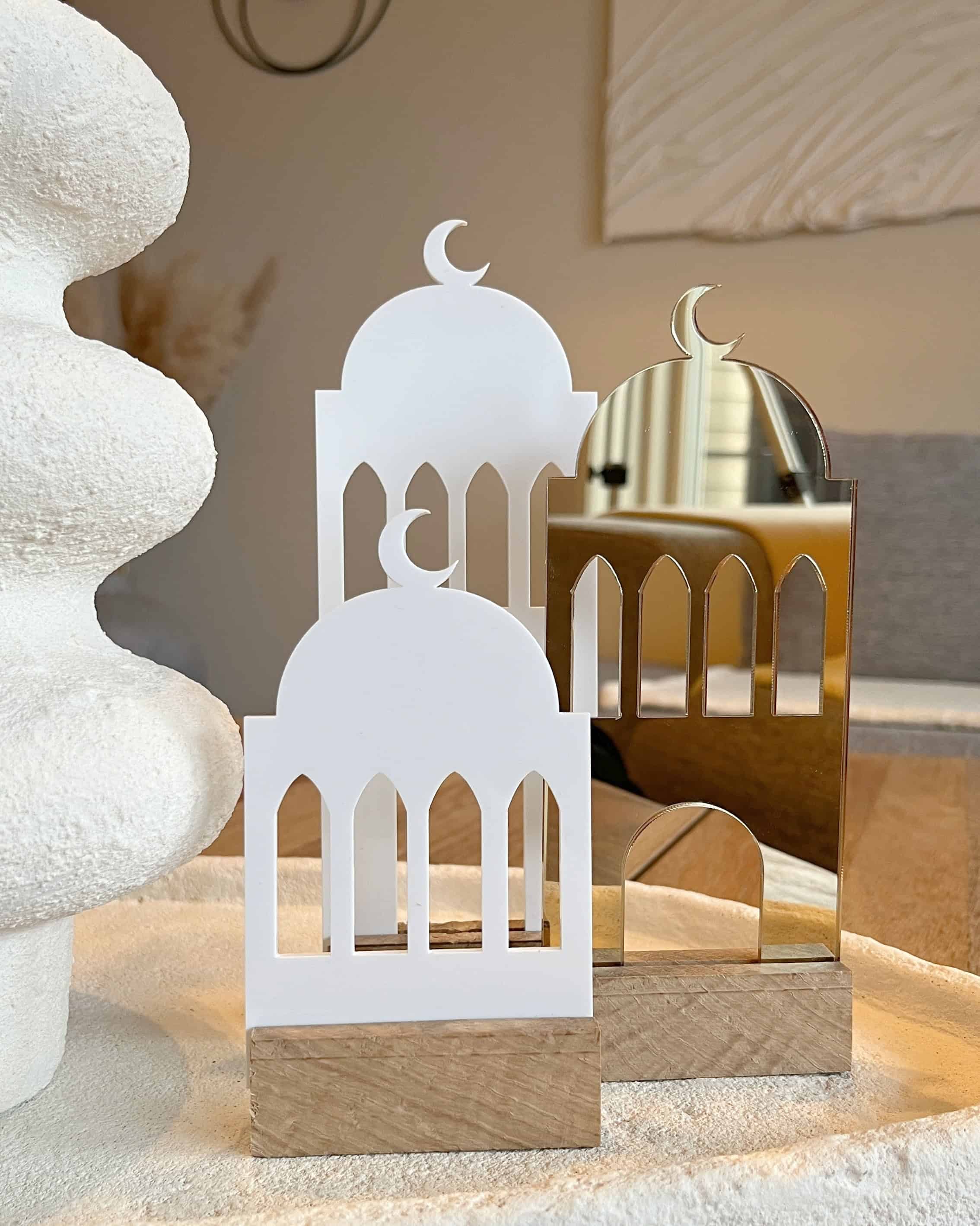 Masjid Trio i hvid og guld spejlakryl som islamisk inspireret dekoration