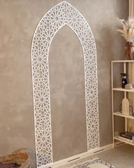 Mihrab Panel i hvid med islamisk geometrisk mønster som dekorativt vægpanel
